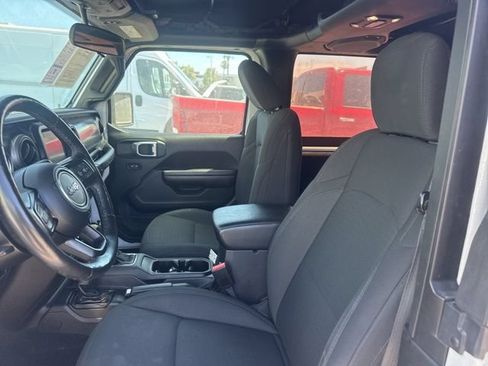 Used 2021 Jeep Wrangler Sport AWD/4WD image 9