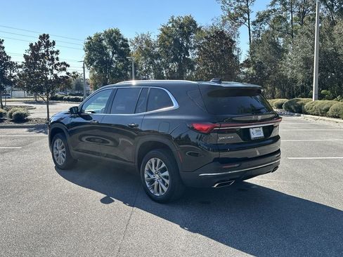 Used 2025 Buick Enclave Preferred image 11