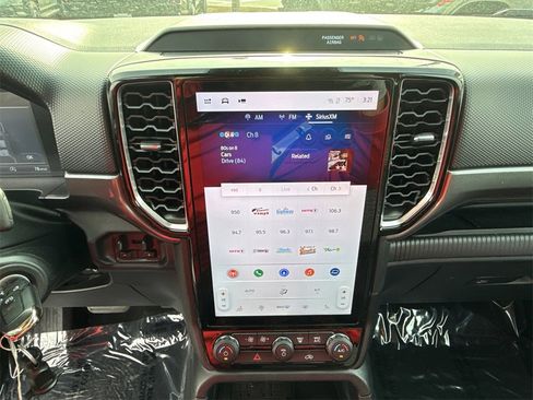 Certified 2025 Ford Ranger XLT w/ Equipment Group 301A High image 28