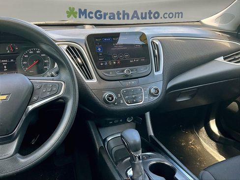 Used 2024 Chevrolet Malibu LT FWD image 11