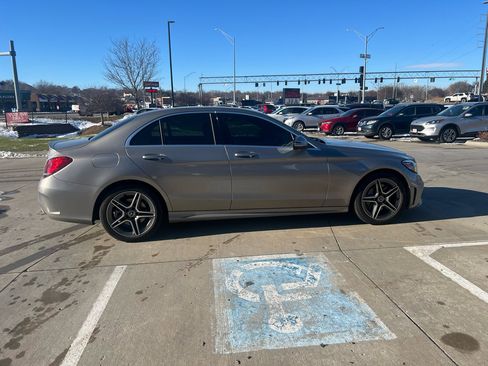 Used 2020 Mercedes-Benz C 300 4MATIC Sedan image 5