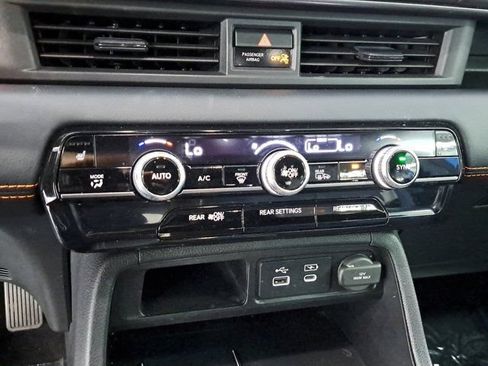 Certified 2025 Honda Pilot TrailSport image 30