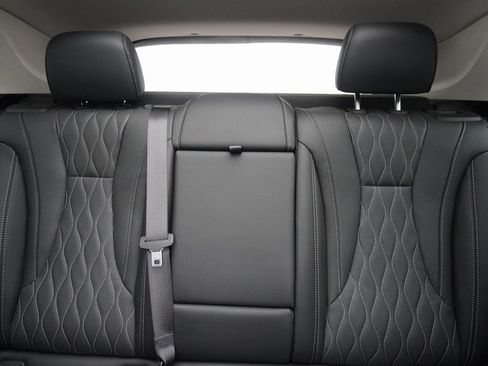 Used 2022 Buick Envision Avenir w/ Safety Package image 34