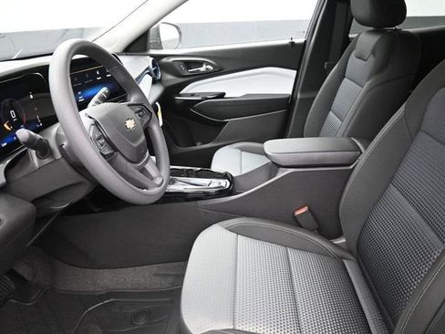New 2026 Chevrolet Trax LT FWD image 16
