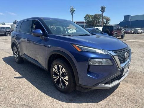 Used 2021 Nissan Rogue SV FWD image 3