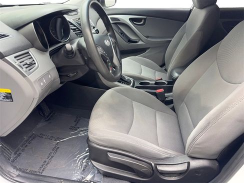 Used 2016 Hyundai Elantra SE w/ Option Group 02 image 26