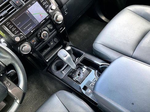 Used 2021 Toyota 4Runner TRD Off-Road Premium AWD/4WD image 16