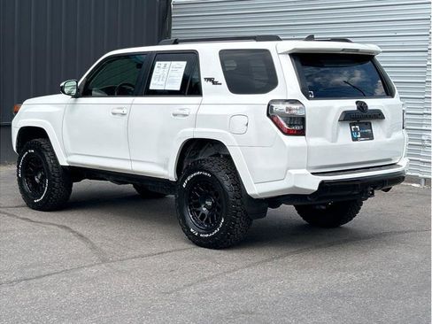 Used 2019 Toyota 4Runner TRD Off-Road Premium image 8