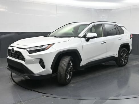 Used 2025 Toyota RAV4 Limited AWD/4WD image 5