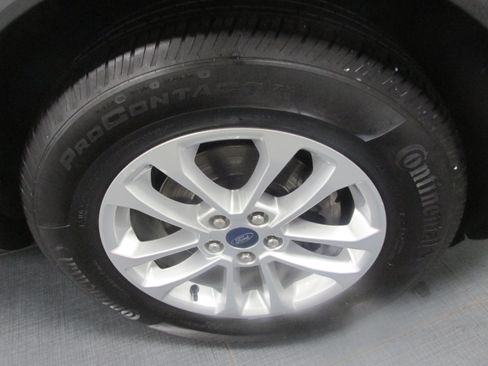 Used 2022 Ford Escape SE w/ Cold Weather Package AWD/4WD image 15