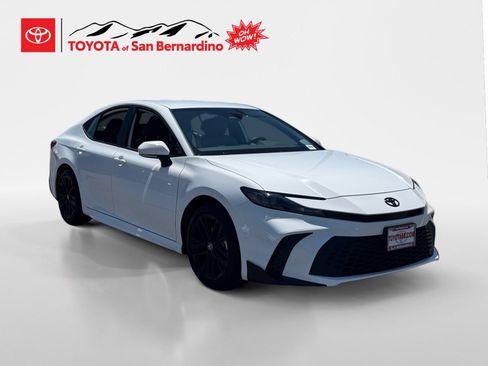New 2026 Toyota Camry SE FWD image 7
