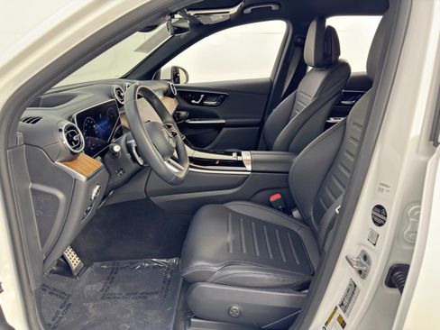 Used 2023 Mercedes-Benz GLC 300 w/ Pinnacle Trim Package image 16