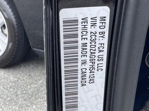 Used 2023 Dodge Challenger SXT image 38