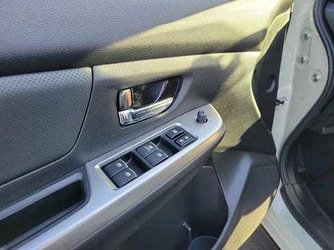 Used 2016 Subaru Crosstrek 2.0i Limited w/ Popular Package #2 image 19