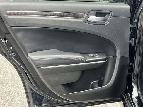 Used 2023 Chrysler 300 Touring L w/ Comfort Group RWD image 16