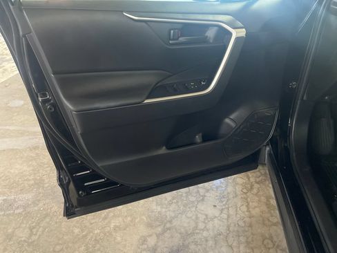 Certified 2024 Toyota RAV4 LE AWD/4WD image 14