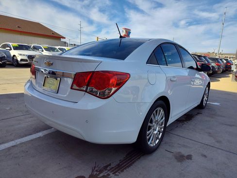 Used 2012 Chevrolet Cruze Eco image 4
