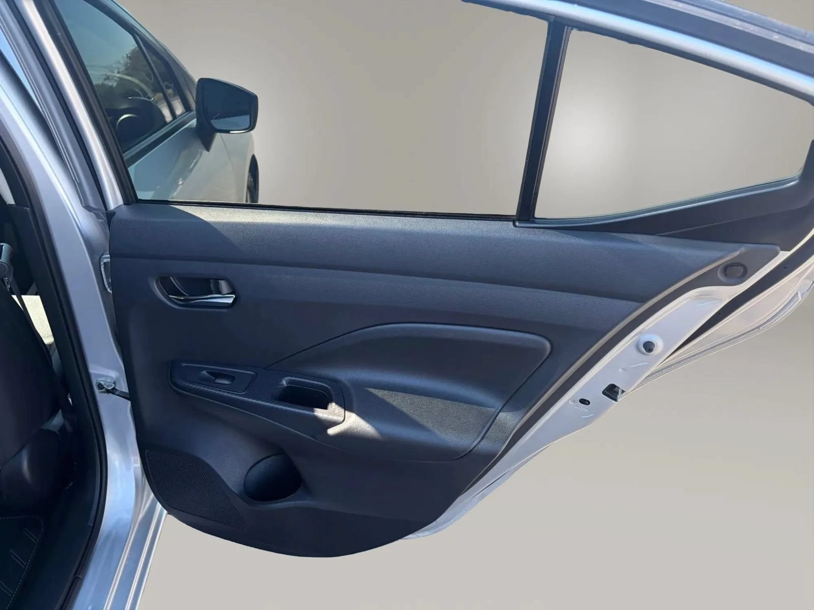 Used 2023 Nissan Versa SV FWD image 29