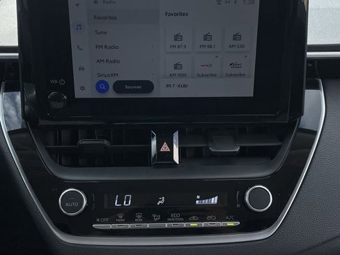 Used 2024 Toyota Corolla LE image 17