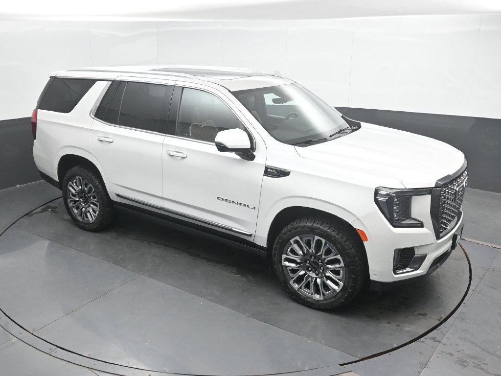 Used 2023 GMC Yukon Denali Ultimate AWD/4WD image 33