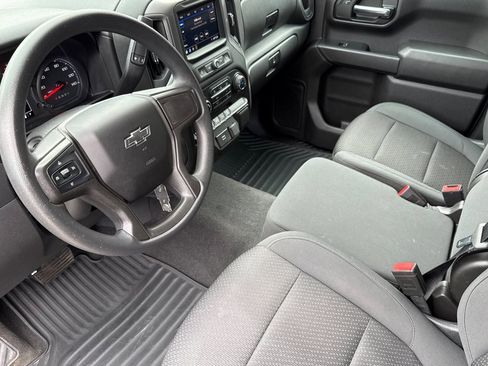 Used 2019 Chevrolet Silverado 1500 Custom Trail Boss w/ Custom Convenience Package image 11