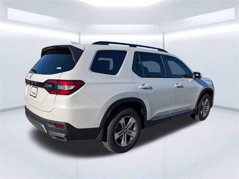 New 2026 Honda Pilot EX-L image 4
