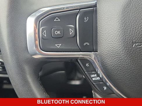 Used 2025 RAM 1500 Laramie AWD/4WD image 22