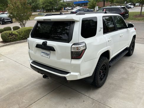 Used 2021 Toyota 4Runner TRD Off-Road AWD/4WD image 7