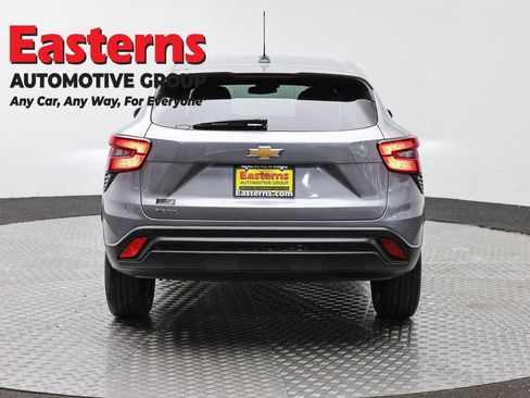 Used 2024 Chevrolet Trax LS FWD image 6