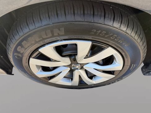 Used 2025 Honda Civic LX image 9