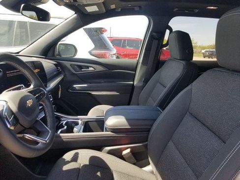 New 2026 Chevrolet Traverse LT w/ Sun and Wheel Package image 9