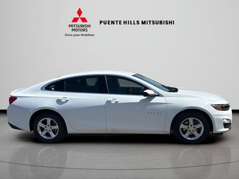 Used 2024 Chevrolet Malibu LT FWD image 4