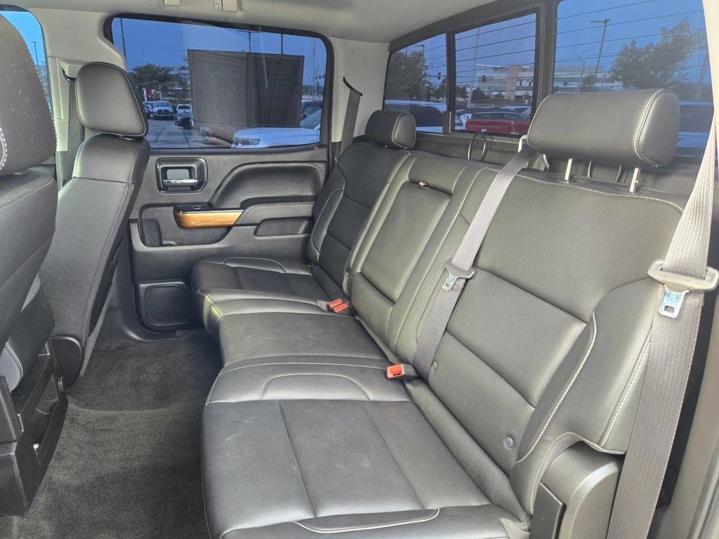 Used 2018 Chevrolet Silverado 1500 LTZ AWD/4WD image 23