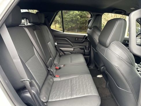 Used 2025 Toyota 4Runner TRD Off-Road Premium image 22