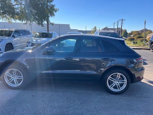 Used 2020 Porsche Macan w/ Premium Package Plus AWD/4WD image 6