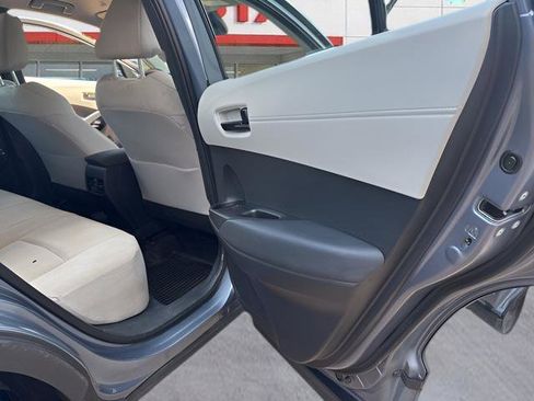 Used 2026 Toyota Corolla Cross L image 26