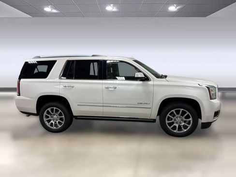 Used 2018 GMC Yukon Denali w/ Enhanced Security Package AWD/4WD image 6