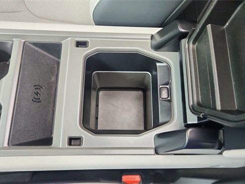 Used 2025 Land Rover Defender 110 X image 56