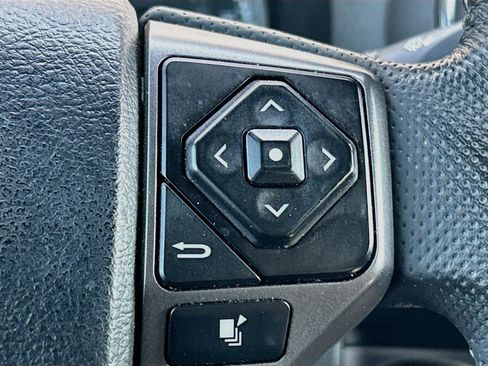 Used 2022 Toyota Tacoma TRD Off-Road RWD image 35