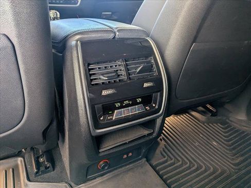 Used 2021 BMW X7 xDrive40i w/ Premium Package 2 AWD/4WD image 27
