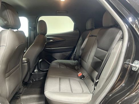 Used 2023 Chevrolet TrailBlazer RS w/ Convenience Package AWD/4WD image 22