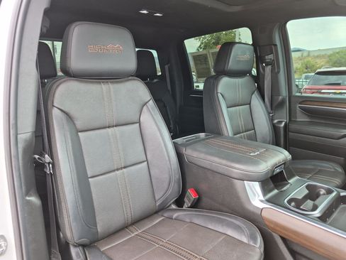 Certified 2024 Chevrolet Silverado 2500 High Country w/ High Country Premium Package AWD/4WD image 30