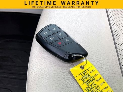 Used 2021 GMC Yukon Denali AWD/4WD image 11
