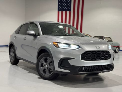 New 2026 Honda HR-V LX image 2