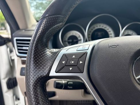Used 2014 Mercedes-Benz E 550 Cabriolet image 9