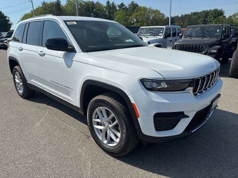 New 2026 Jeep Grand Cherokee Laredo AWD/4WD image 7