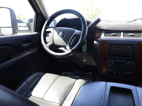 Used 2007 Chevrolet Silverado 3500 LTZ AWD/4WD image 19