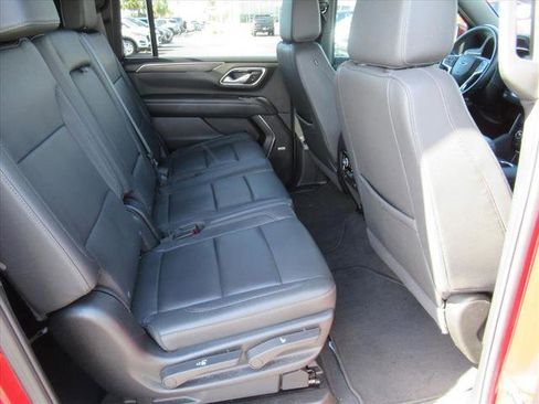 Certified 2024 Chevrolet Suburban Z71 w/ Off-Road Capability Package image 34