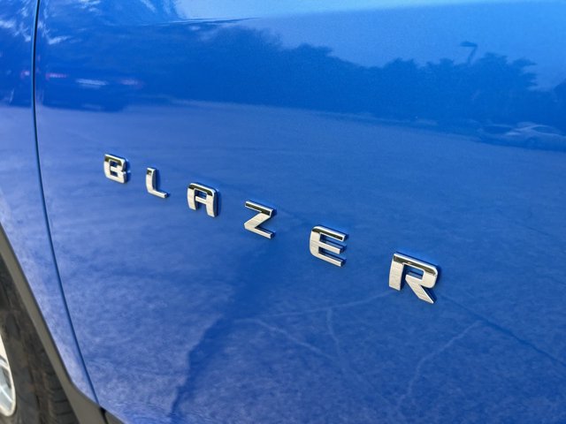 Used 2024 Chevrolet Blazer LT w/ Driver Confidence Package FWD image 32