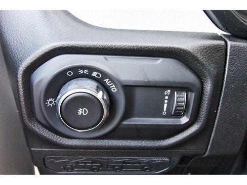Used 2024 Jeep Wrangler Unlimited Sport AWD/4WD image 22